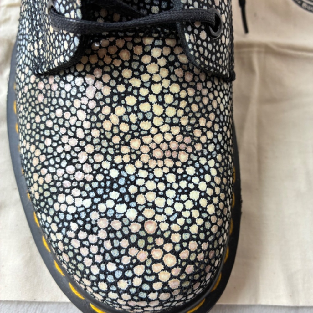 Rare Dr.MARTENS AirWair Boots STINGRAY MIE Made In England unisex US W9/M8 – NEW - Picture 12 of 16
